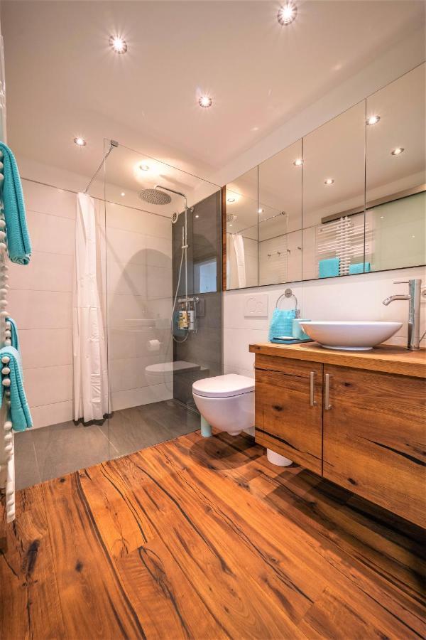 Appartamento Haus Am Weinberg II Seekirchen am Wallersee Esterno foto