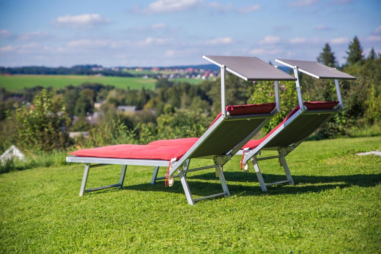 Appartamento Haus Am Weinberg II Seekirchen am Wallersee Esterno foto