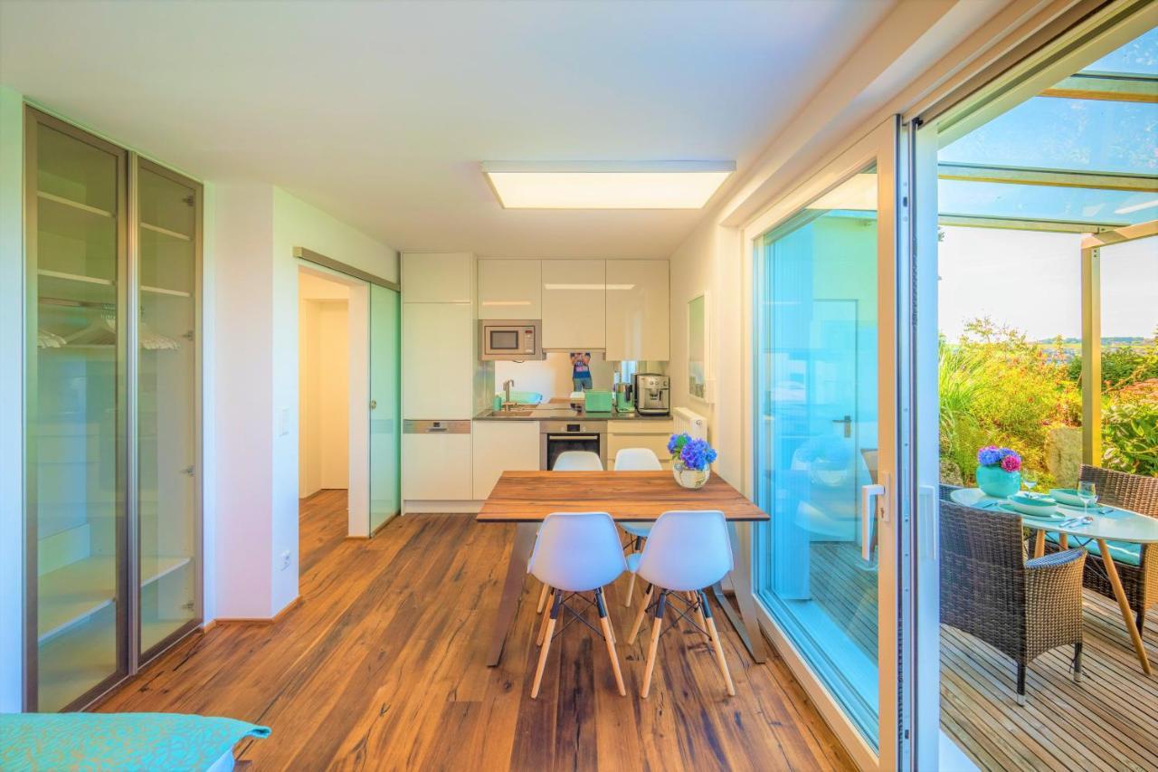 Appartamento Haus Am Weinberg II Seekirchen am Wallersee Esterno foto