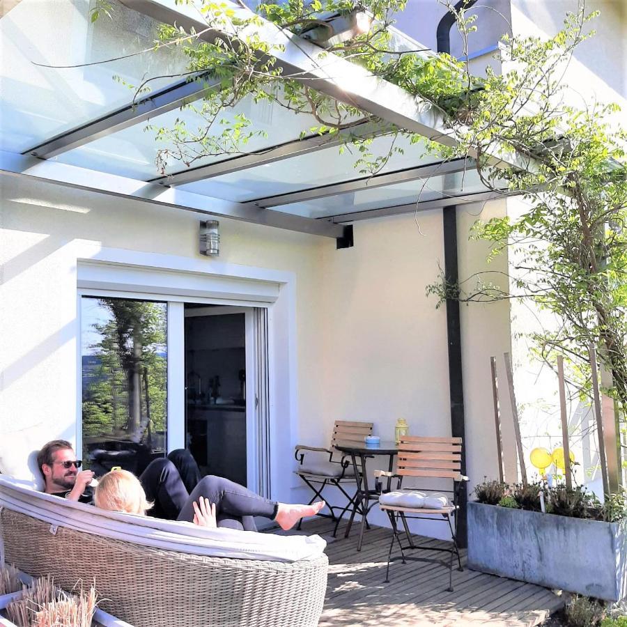 Appartamento Haus Am Weinberg II Seekirchen am Wallersee Esterno foto