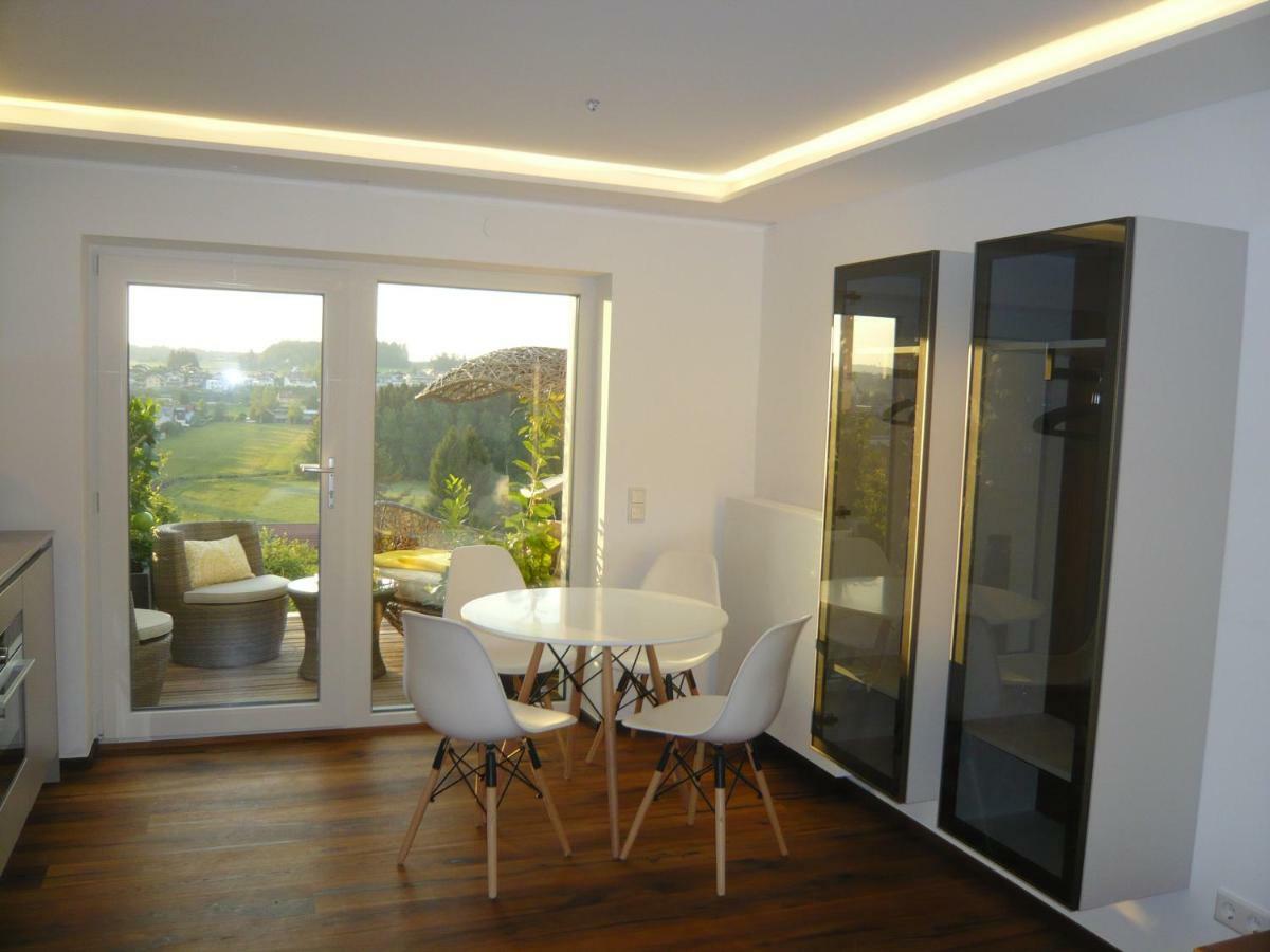 Appartamento Haus Am Weinberg II Seekirchen am Wallersee Esterno foto