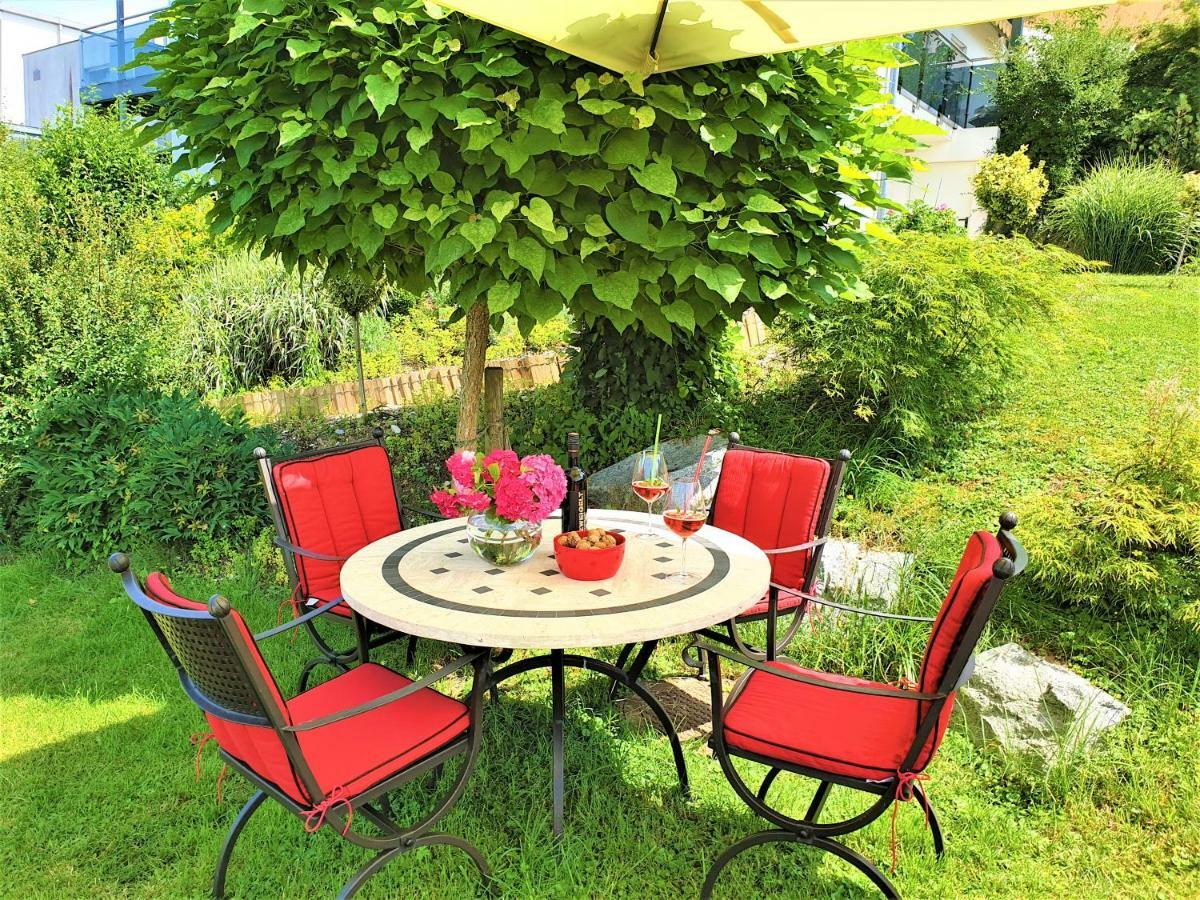 Appartamento Haus Am Weinberg II Seekirchen am Wallersee Esterno foto