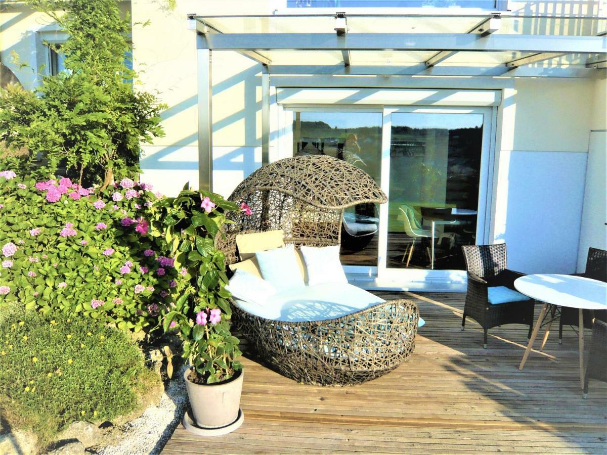 Appartamento Haus Am Weinberg II Seekirchen am Wallersee Esterno foto